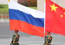 Россия Хитойга Ғарбдан ёпиқ банк яратишни таклиф қилди фото