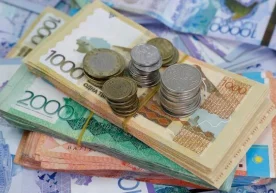 Қозоғистонда аҳолига карантин сабаб кетма-кет иккинчи ой салкам 100 доллардан ёрдам пули тарқатилади фото