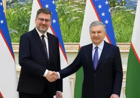 Cumhurbaşkanı, AB temsilcisini ve Gazprom Neft başkanını kabul etti фото
