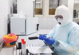 Россияда коронавирусга қарши 47 та вакцина ишлаб чиқилмоқда фото