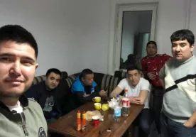 “Dizayn” jamoasi aʼzolari ijod ogʻushida фото