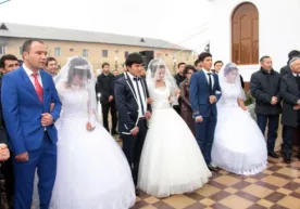 Paxtaoboddagi «Baxt uyi»ning ochilish marosimida uch oila nikohdan o‘tdi фото