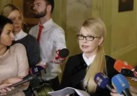 Тимошенко Украина қўғирчоқ ҳукумат орқали ташқаридан бошқарилишини айтди фото