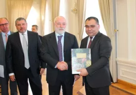 Innovatsion rivojlanish vaziri «Skolkovo» direktorlar kengashi raisi, milliarder Viktor Vekselberg bilan uchrashdi фото
