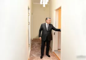 Мирзиёев Боғистон кўчасидаги янги уйларни бориб кўрди (фото) фото