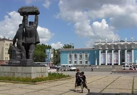 Қозоғистонда карантин даврида 500 кишилик тўй ўтказган амалдор ишдан олинди фото