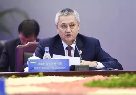 Рустам Азимов Молия вазирлигидан кетди фото