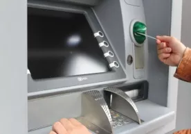 O‘zbekistondagi bankomatlardan 2019 yilda qancha pul yechib olingani ma’lum qilindi фото