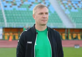Виталий Левченко — Суперлигада 2023 йилги мавсумнинг энг яхши мураббийи фото