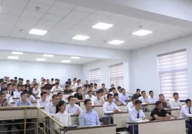 Университет талабалари билан учрашув фото