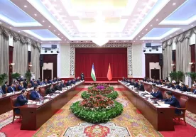 Абдулла Арипов Урумчига ташриф буюрди фото