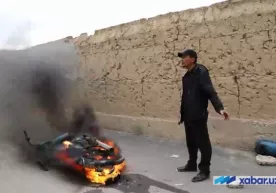 Samarqandda antiqa voqea, birovning mototsikliga o‘t qo‘yildi (video) фото