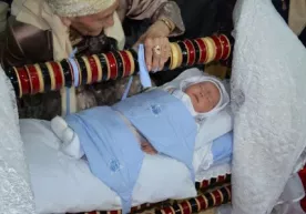 Bolani beshikka belash uning rivojlanishiga yomon ta’sir qiladimi? фото