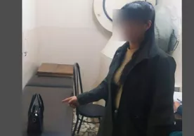 “Sumka tekshirishning xavfsizlikka aloqasi yo‘q. Bu faqat teatr” — faollar metroda hazillashgan qiz voqeasi haqida фото