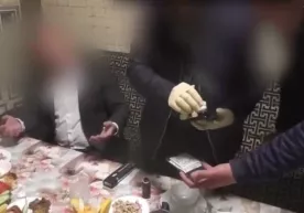 Андижон шаҳар Халқ таълими бўлими бошлиғи 900 доллар пора олаётганда ушланди фото