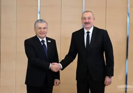 Bokuda Shavkat Mirziyoyev va Ilhom Aliyev uchrashuv o‘tkazdi фото