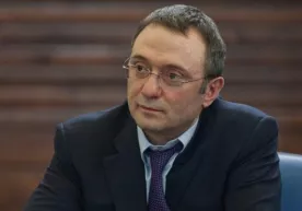 Олтин сабабли Россиянинг энг бой тадбиркори ўзгарди фото