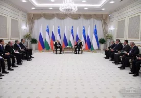 Шавкат Мирзиёев ва Владимир Путин тор доирада музокара ўтказди фото