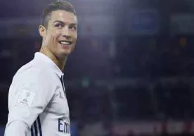 Ronaldu yong‘indan jabrlanganlarga yordam ko‘rsatdi фото