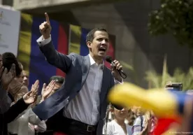 Venesuelada muxolifat rahbari o‘zini prezident deb e’lon qildi фото