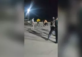 Samarqandda tungi klub oldida ommaviy mushtlashuv sodir bo‘ldi (video) фото