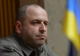 Украинада мудофаа вазири ўринбосарлари оммавий ишдан бўшатилди фото