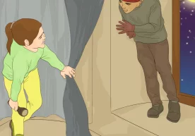 In Japan, a traditional hide-and-seek game requires 100 players фото