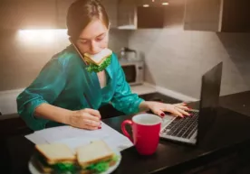Gece yemek yemek vücuda nasıl etki eder? фото