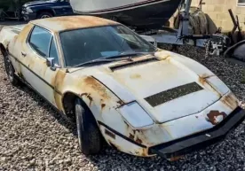 AQSHdagi omborlarning biridan noyob Maserati topildi. U 2 mingdan kamroq nusxada ishlab chiqarilgan фото
