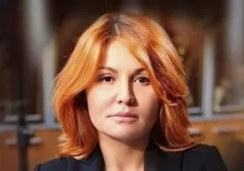 Қозоғистонлик аёл Россия президенти бўлиш ниятида фото