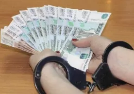 Лўли «кинна чиқараман деб» ўзбекистонлик аёлнинг 800 долларлик тақинчоқларини олиб қўйди фото