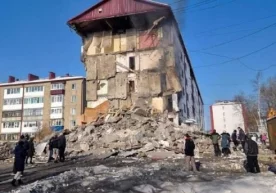 Сахалинда 5 қаватли уй портлаб, қулаб тушиши оқибатида 7 киши ҳалок бўлди (видео) фото
