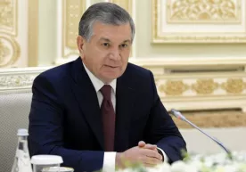 Шавкат Мирзиёев: «Ҳеч нима бермаяпмиз-да, яхши оила бўлишини кутиб ўтирибмиз» (видео) фото