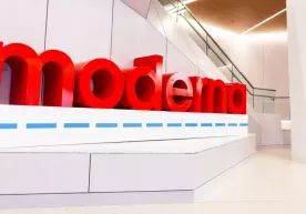 Акции Moderna упали на 21 процент фото