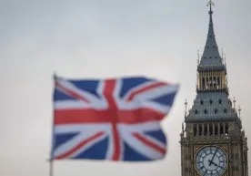 Britaniya maxfiy ma’lumotlar evaziga rossiyalik amaldorlarga fuqarolikni taklif qilmoqda фото
