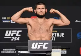 "UFC 254". Нурмагомедов Гэтжини мағлуб этди фото
