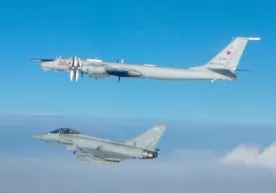 NATO: Rossiya harbiy samolyotlari fuqaro avialaynerlariga xavf solmoqda фото