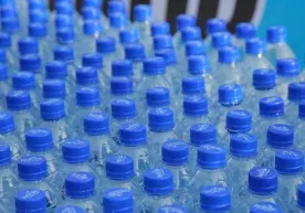 O‘zbekistonda suv va alkogolsiz ichimliklarni majburiy markirovkalash boshlanadi фото