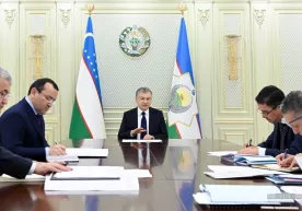 Shavkat Mirziyoyev valyuta bozoridagi beqarorlik haqida gapirdi фото