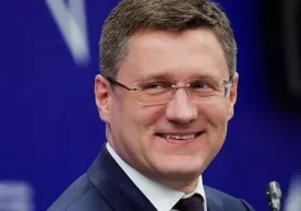Россия энергетика вазири ва ОПЕК бош котиби коронавирус сабабли оёқларда сўрашишди (видео) фото