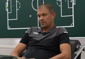 "Бунёдкор" россиялик бош мураббий Крестинин билан хайрлашганини эълон қилди фото