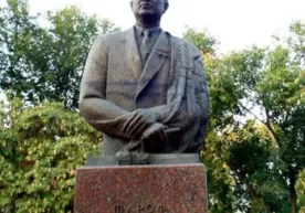 Маданият вазирлиги Шароф Рашидовга тегишли буюмларни харид қилади фото