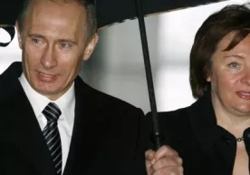Putinning sobiq xotini ajralishdan keyin qanday pul ishlab, uni qanday sarflamoqda? фото