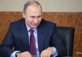 Putin yo‘lovchi samolyotini urib tushirishga buyruq berganini aytdi фото