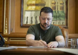 Zelenskiy bir qancha maslahatchilarini ishdan oldi, bu «optimallashtirish» bilan izohlandi фото