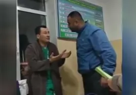 Ўзбекистонда яна бир шифокорга таҳдид қилинган видео тарқалди фото