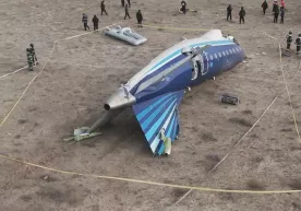 Қозоғистон ҳалокатга учраган AZAL самолёти «қора қути»ларини Бразилияга жўнатади фото