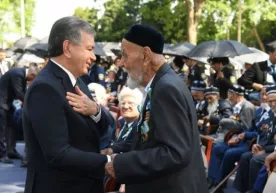 Президент Хотира ва Қадрлаш кунига бағишланган тадбирда иштирок этди фото