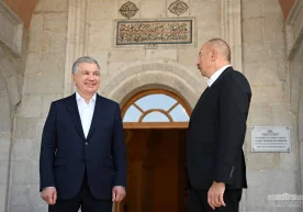 Ўзбекистон президенти Шуша шаҳрида бўлди (фото) фото