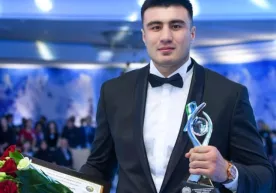 Баҳодир Жалолов Тайсон Фьюрига жавоб қайтарди фото